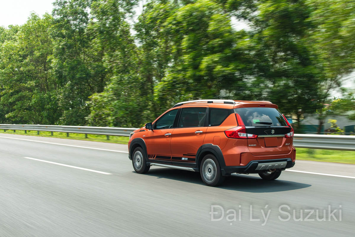 Đánh giá chi phí của Suzuki XL7 và Ertiga Hybrid