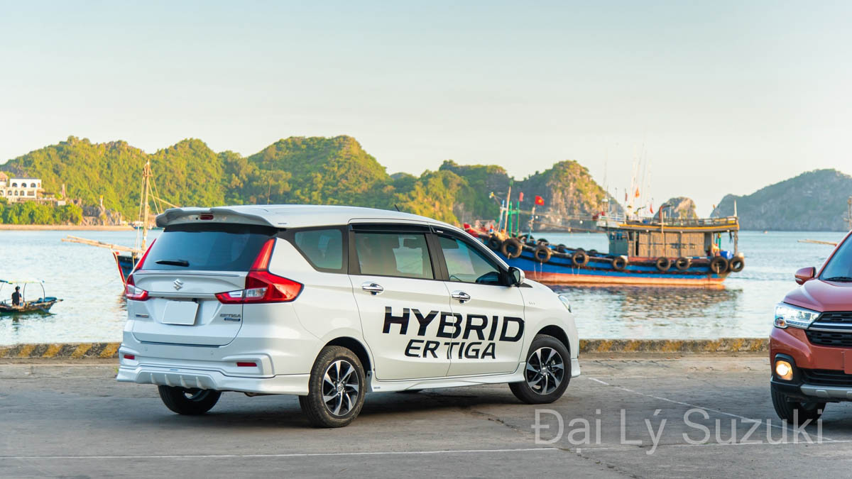 So Sánh XL7 và Ertiga Hybrid về ngoại thất