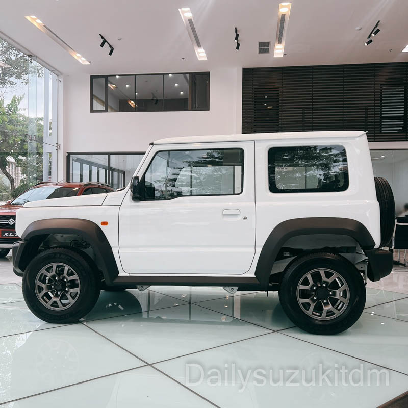 Suzuki Jimny màu Trắng