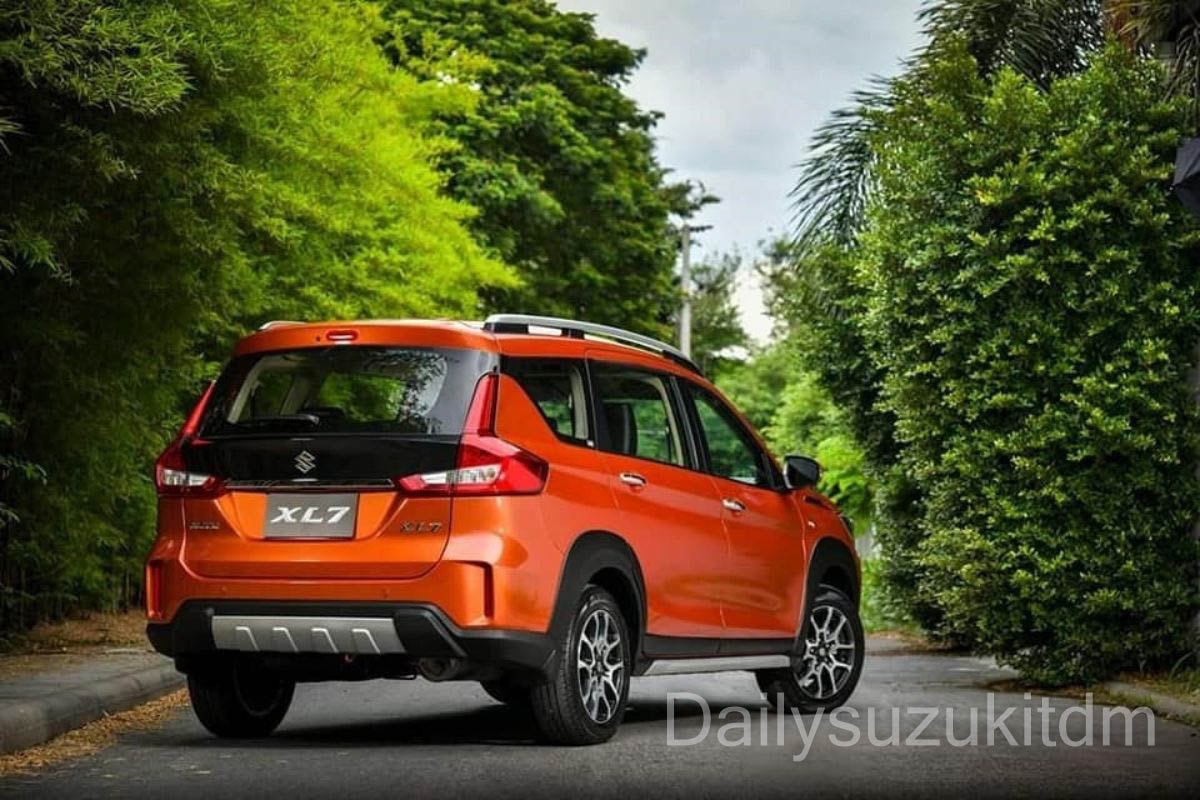 Thiết kế ngoại thất Suzuki XL7 và Toyota Rush